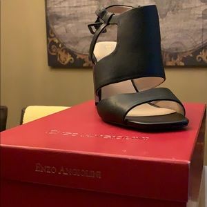 Enzo Angiolini black Trudy, never worn in box